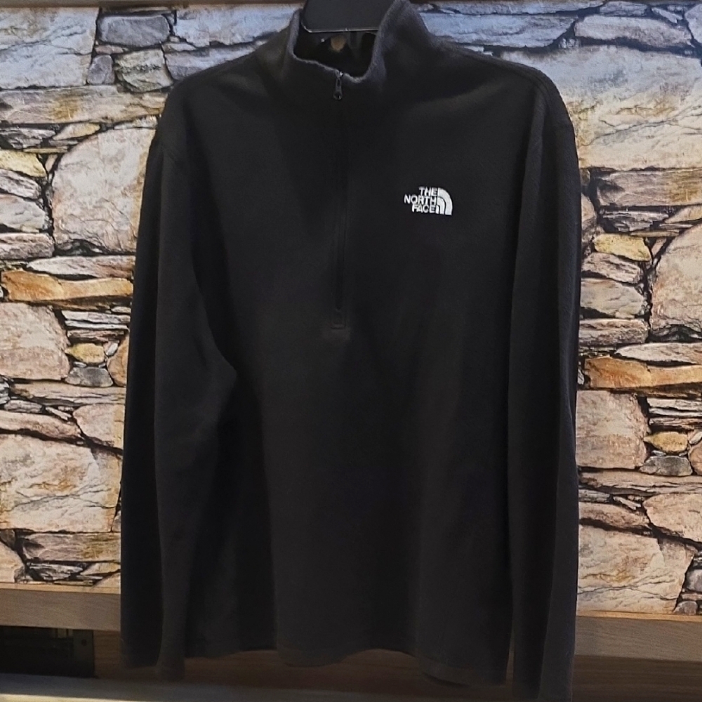 The North Face Black Quarter-Zip Pullover